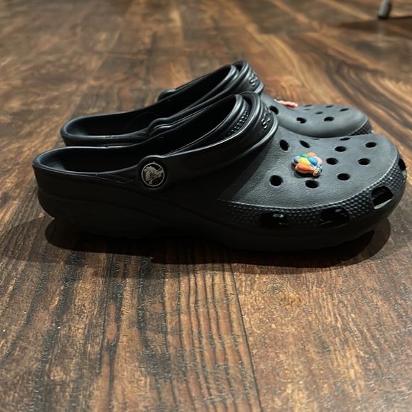 crocs - Picture 2 of 6